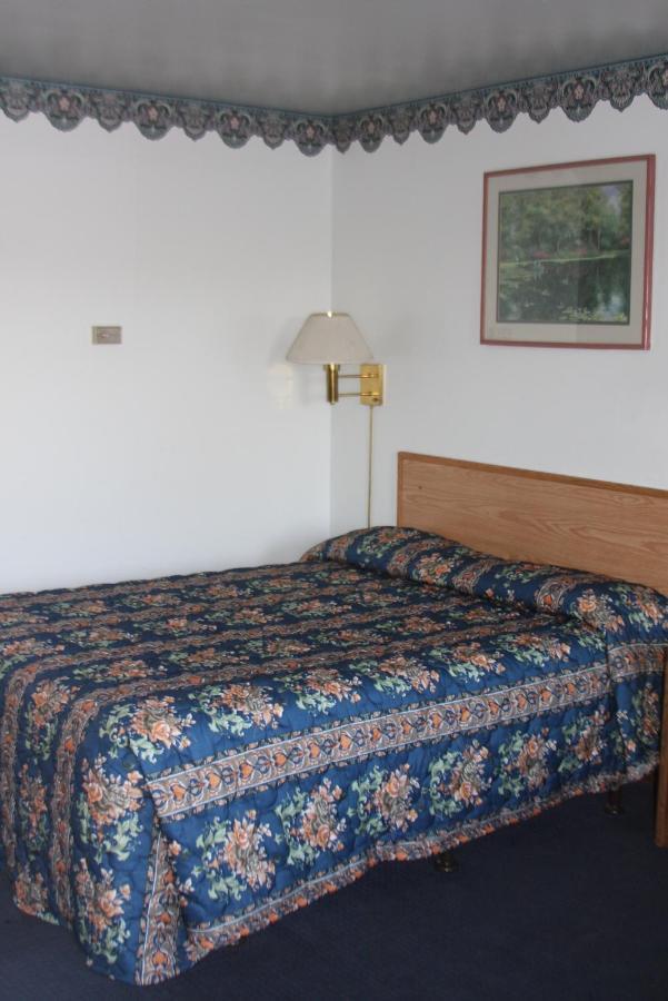 Viking Jr. Motel Saint Peter Exterior foto